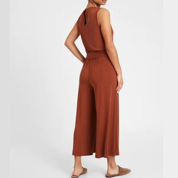 Banana Republic Petite Sandwash Cropped Wide-Leg Jumpsuit - Picture 3 of 4